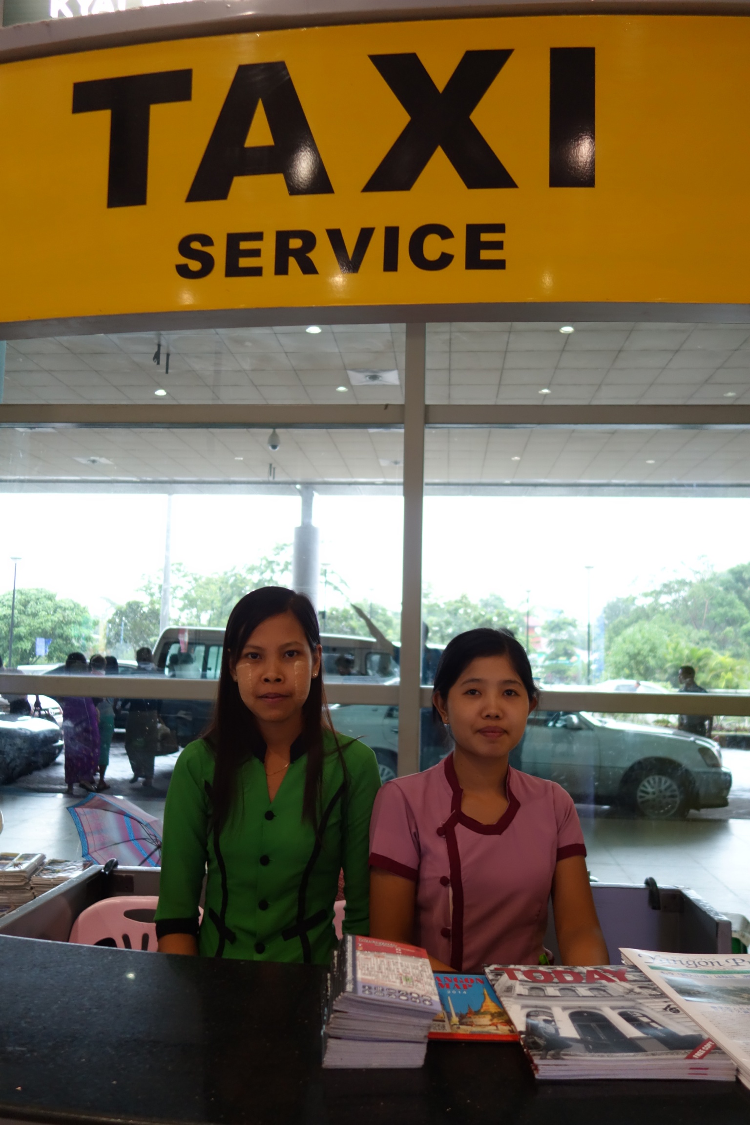 ヤンゴン国際空港のタクシーサービス